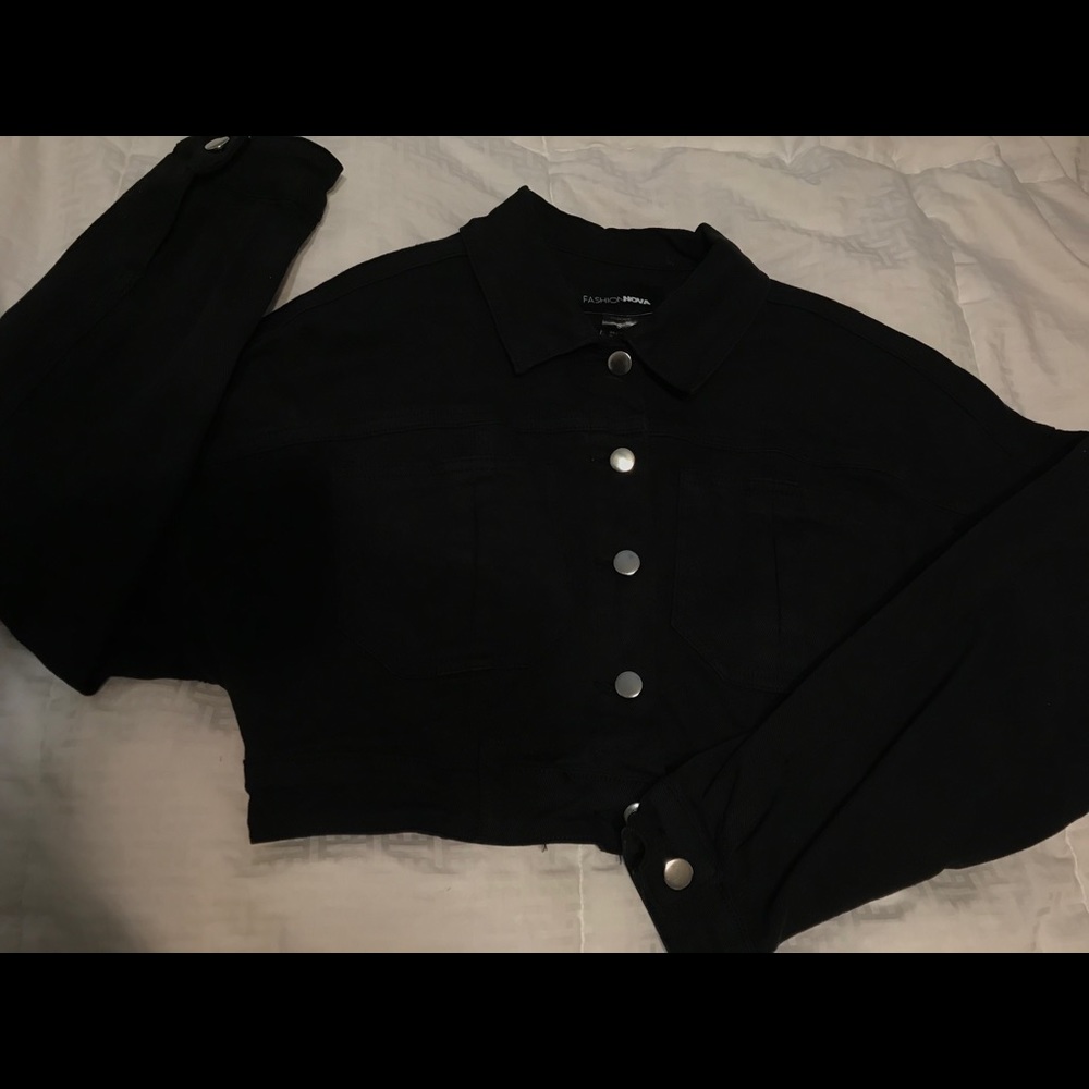 Fashion Nova Black Jean Cropped Jacket 🖤